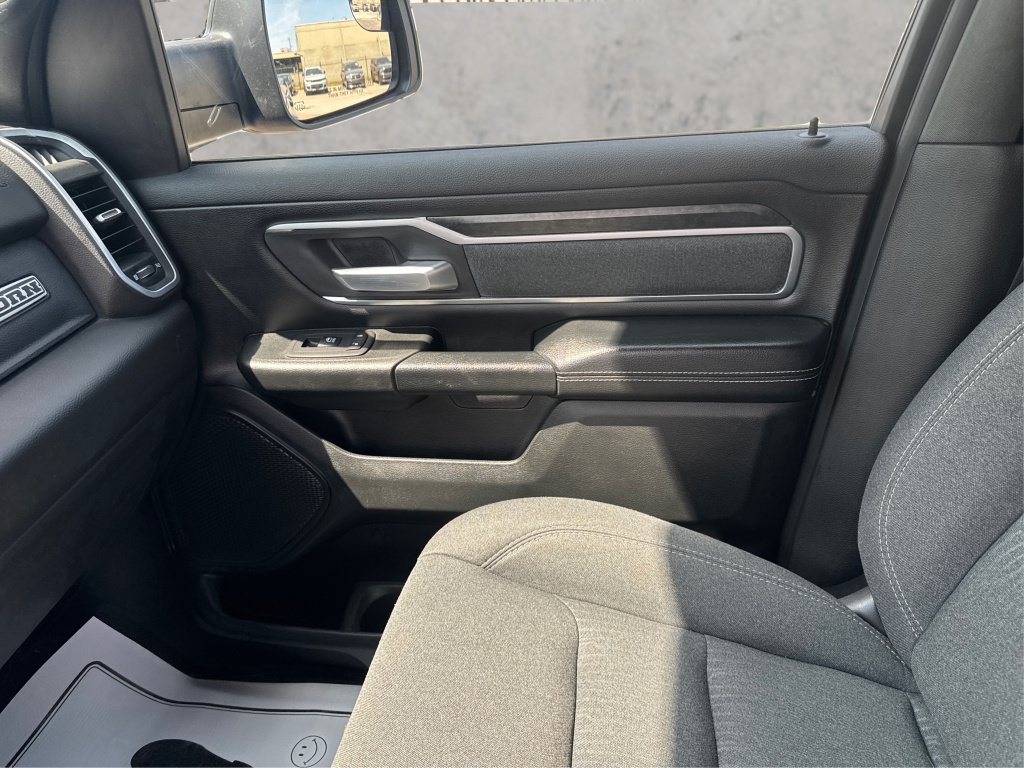 Used 2019 RAM 1500 Big Horn AWD/4WD image 30