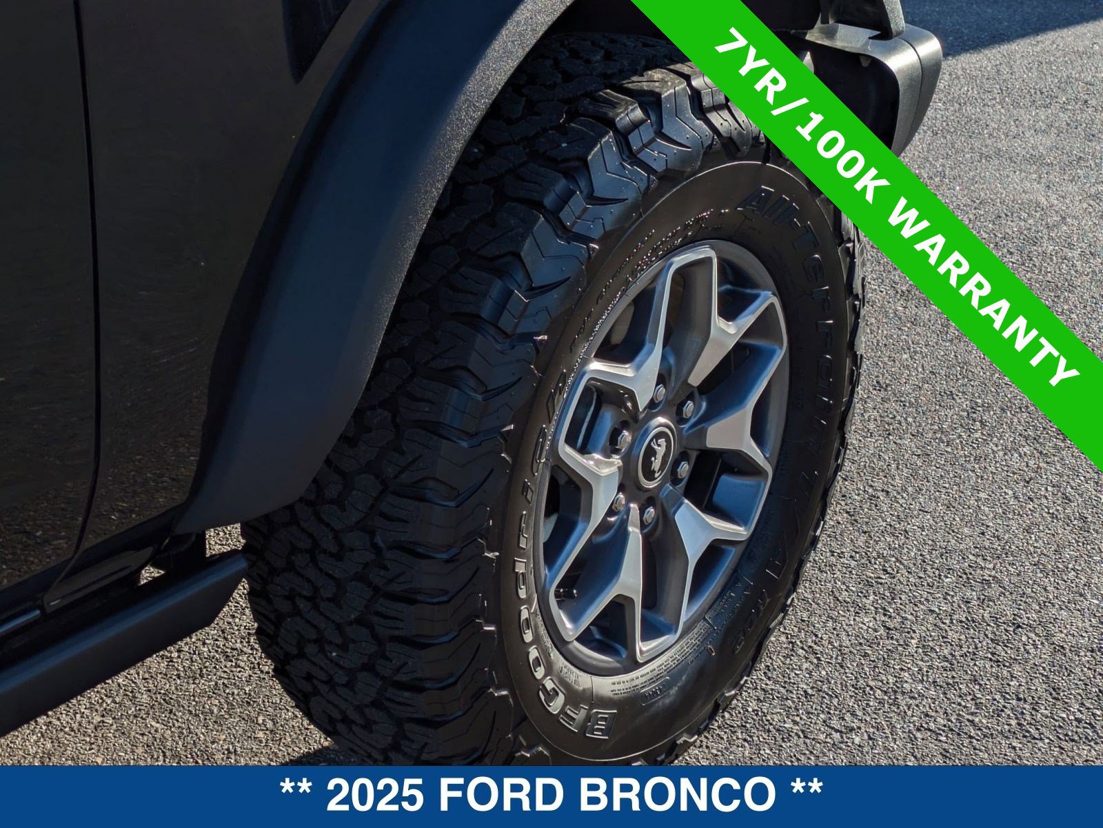 Certified 2025 Ford Bronco Badlands image 12