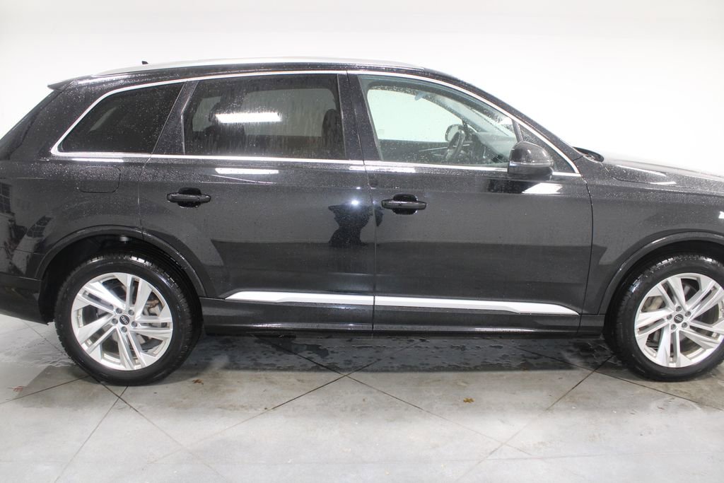 Used 2023 Audi Q7 3.0T Premium Plus image 11