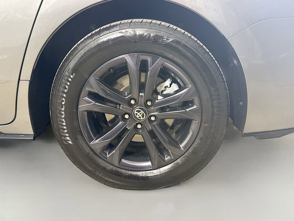 Certified 2026 Toyota Sienna XSE AWD/4WD image 32