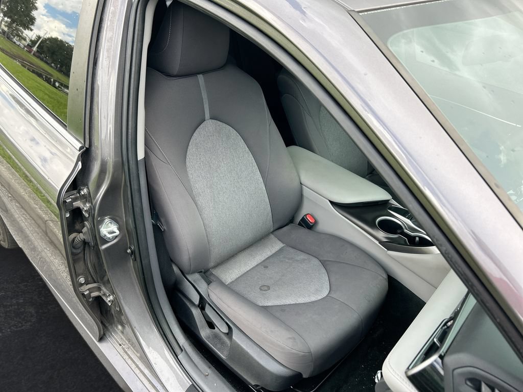 Used 2023 Toyota Camry LE FWD image 30