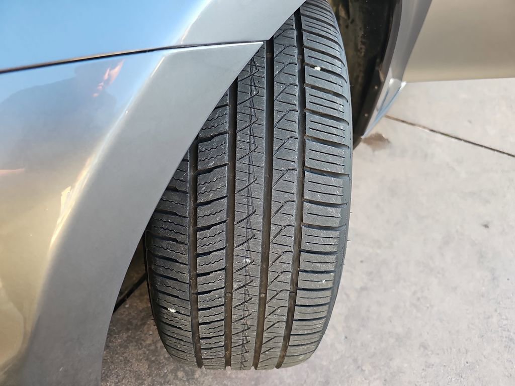 Used 2017 Nissan 370Z w/ Sport Package image 34