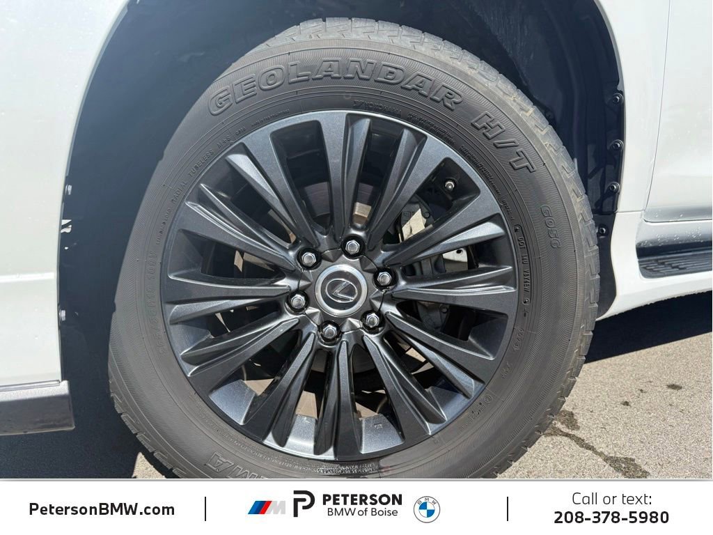 Used 2022 Lexus GX 460 Premium w/ Accessory Package AWD/4WD image 33