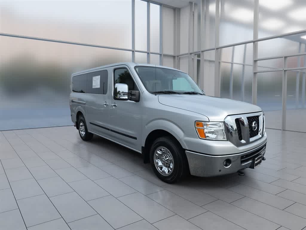 Used 2019 Nissan NV 3500 SL RWD image 3