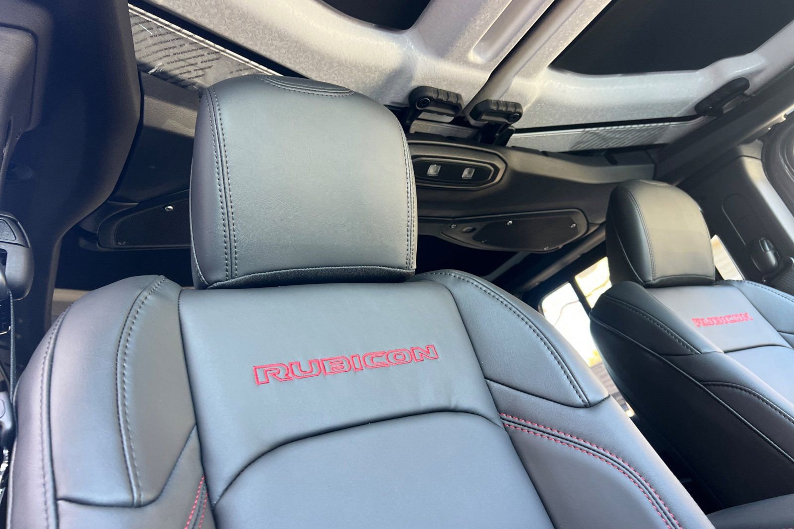 New 2026 Jeep Wrangler Unlimited Rubicon w/ Safety Group image 17