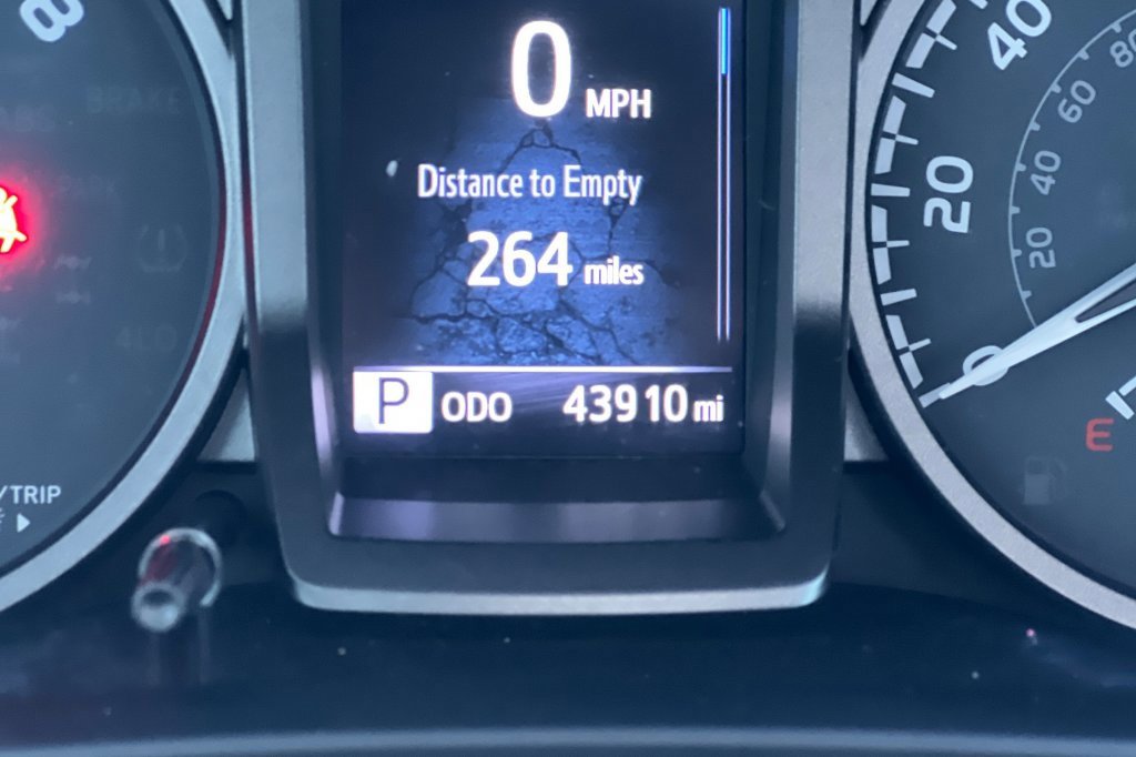 Used 2023 Toyota Tacoma TRD Off-Road image 22