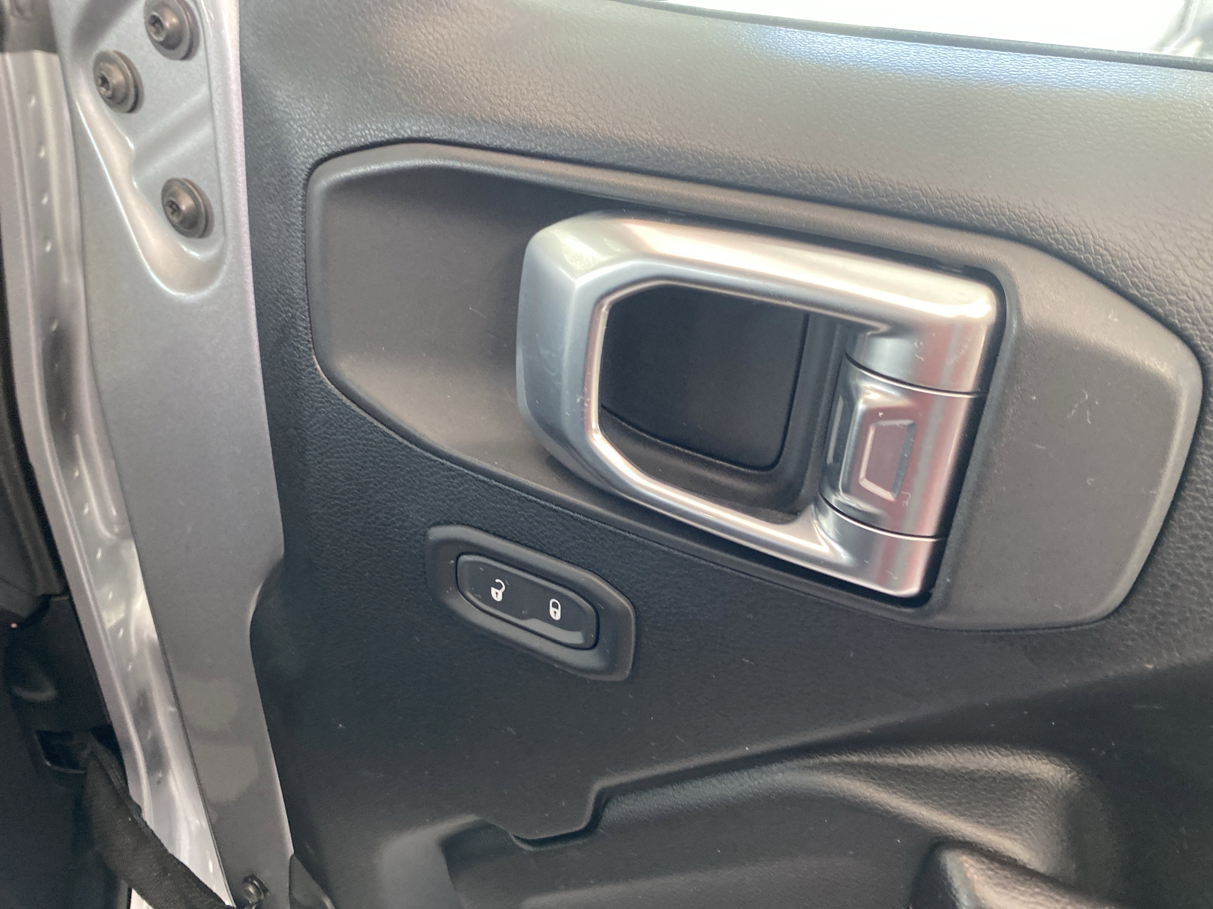 Used 2020 Jeep Gladiator Sport w/ Quick Order Package 24S image 27