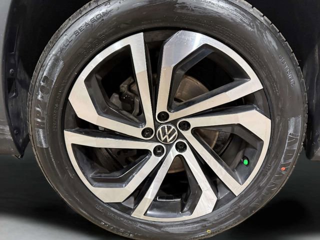 Used 2021 Volkswagen Atlas SEL Premium image 38