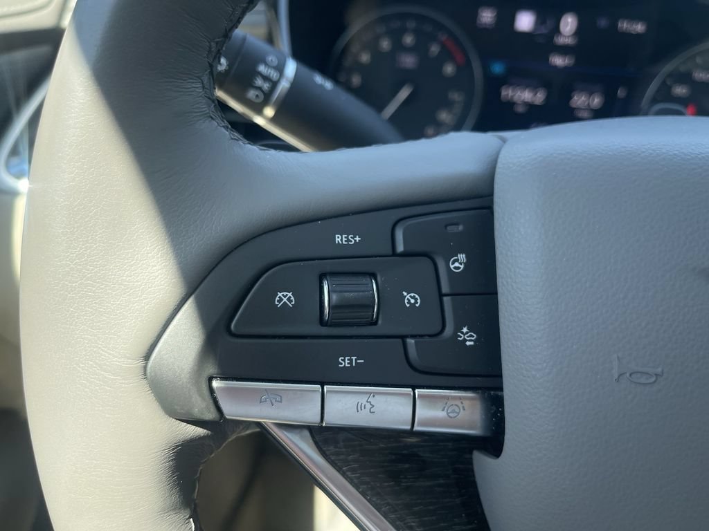 Used 2023 Cadillac XT6 Premium Luxury w/ Technology Package AWD/4WD image 20
