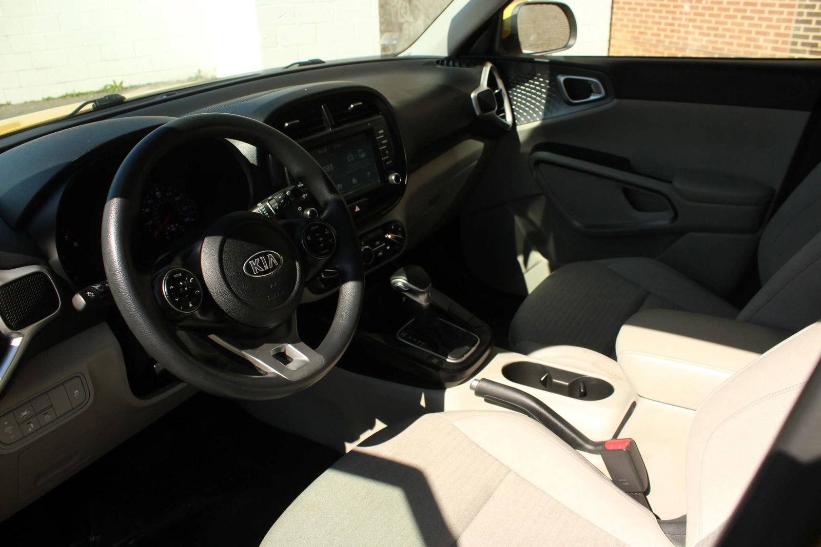 Used 2020 Kia Soul S FWD image 10