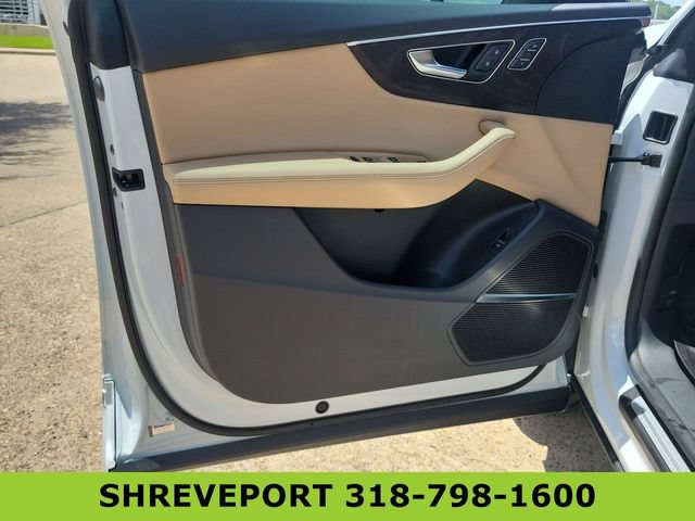 Used 2024 Audi Q8 Premium Plus AWD/4WD image 23