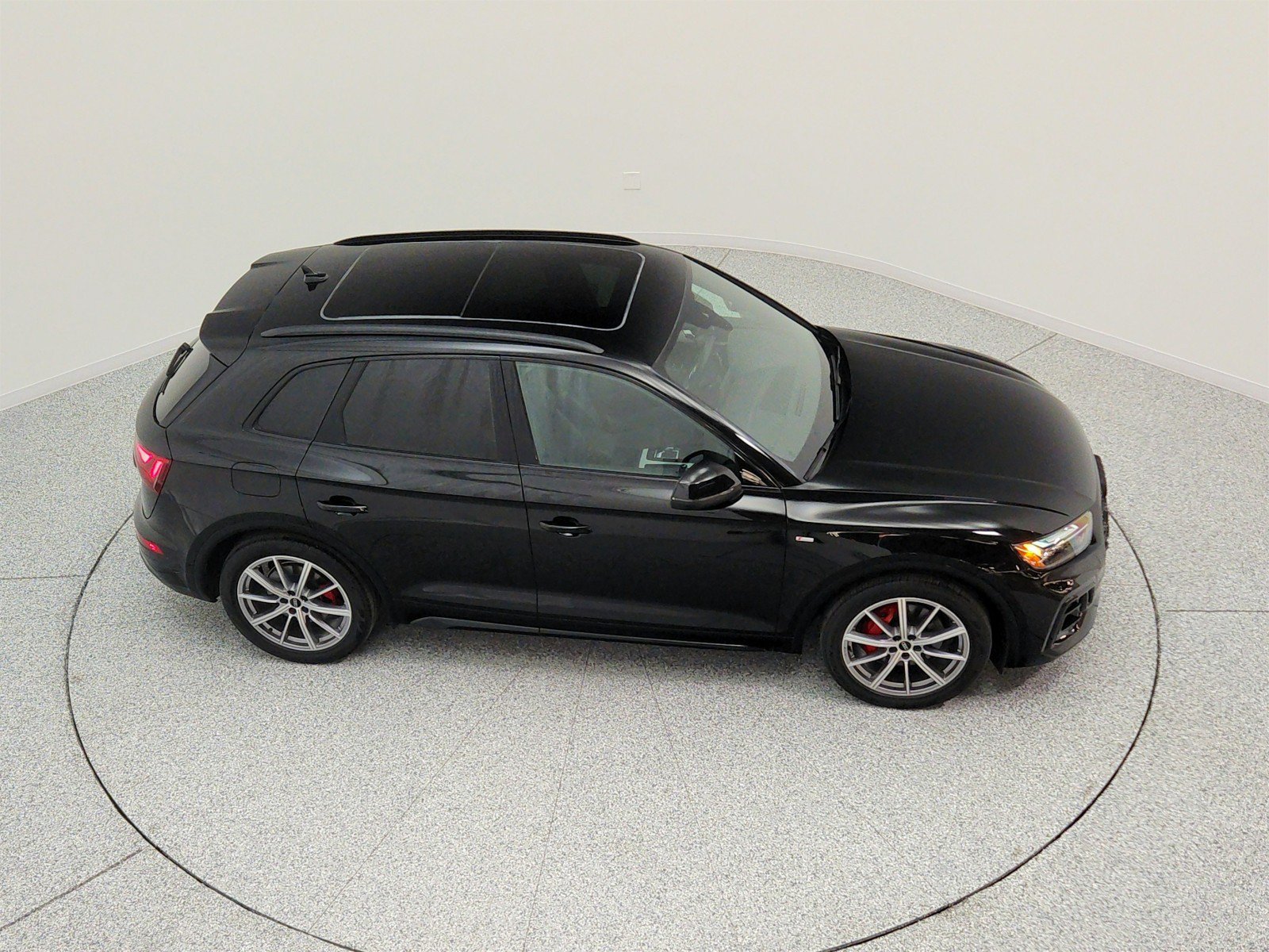 Used 2024 Audi Q5 e Premium Plus w/ Premium Plus Package AWD/4WD image 25