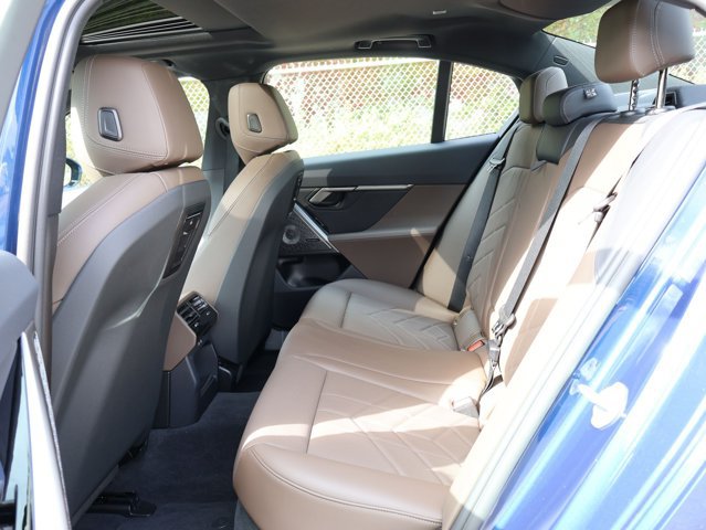 Used 2026 BMW i5 eDrive40 w/ M Sport Package AWD/4WD image 23