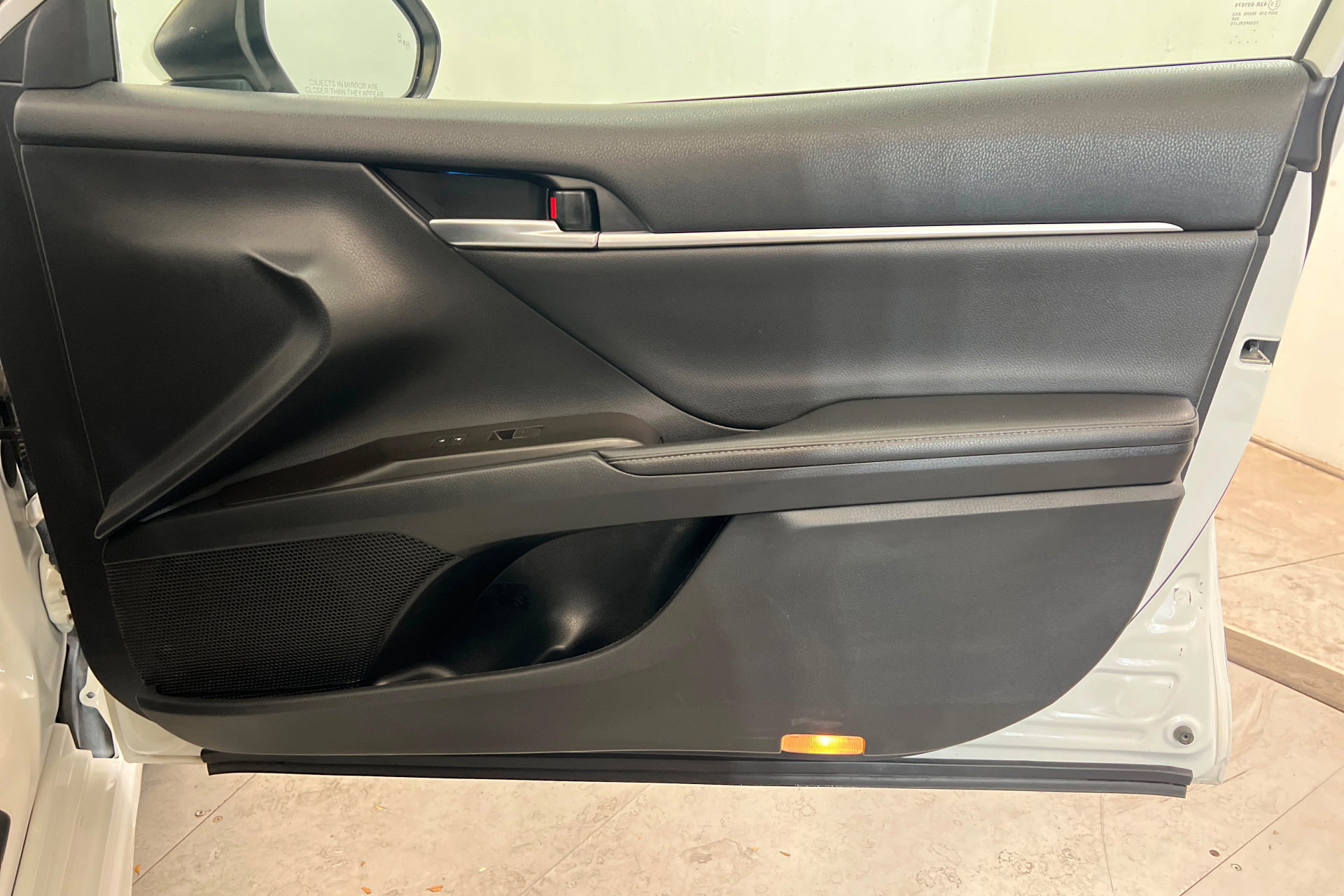 Used 2021 Toyota Camry XSE w/ Carpet Mat Package (TMS) FWD image 22