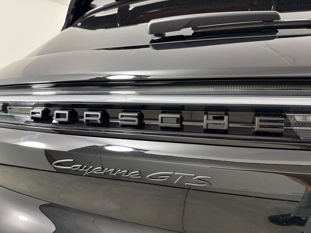 New 2026 Porsche Cayenne GTS image 19