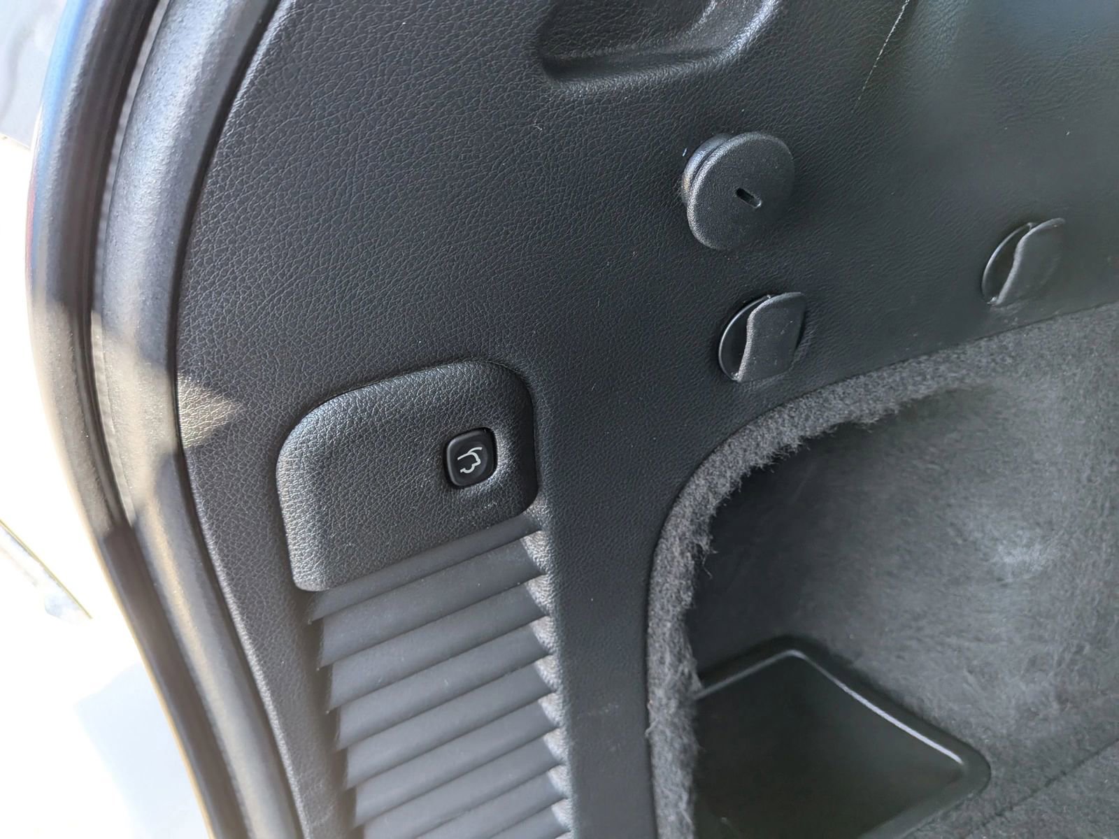 Used 2019 Jeep Grand Cherokee Altitude image 29