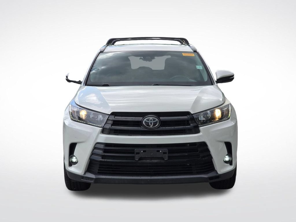 Used 2019 Toyota Highlander SE AWD/4WD image 13