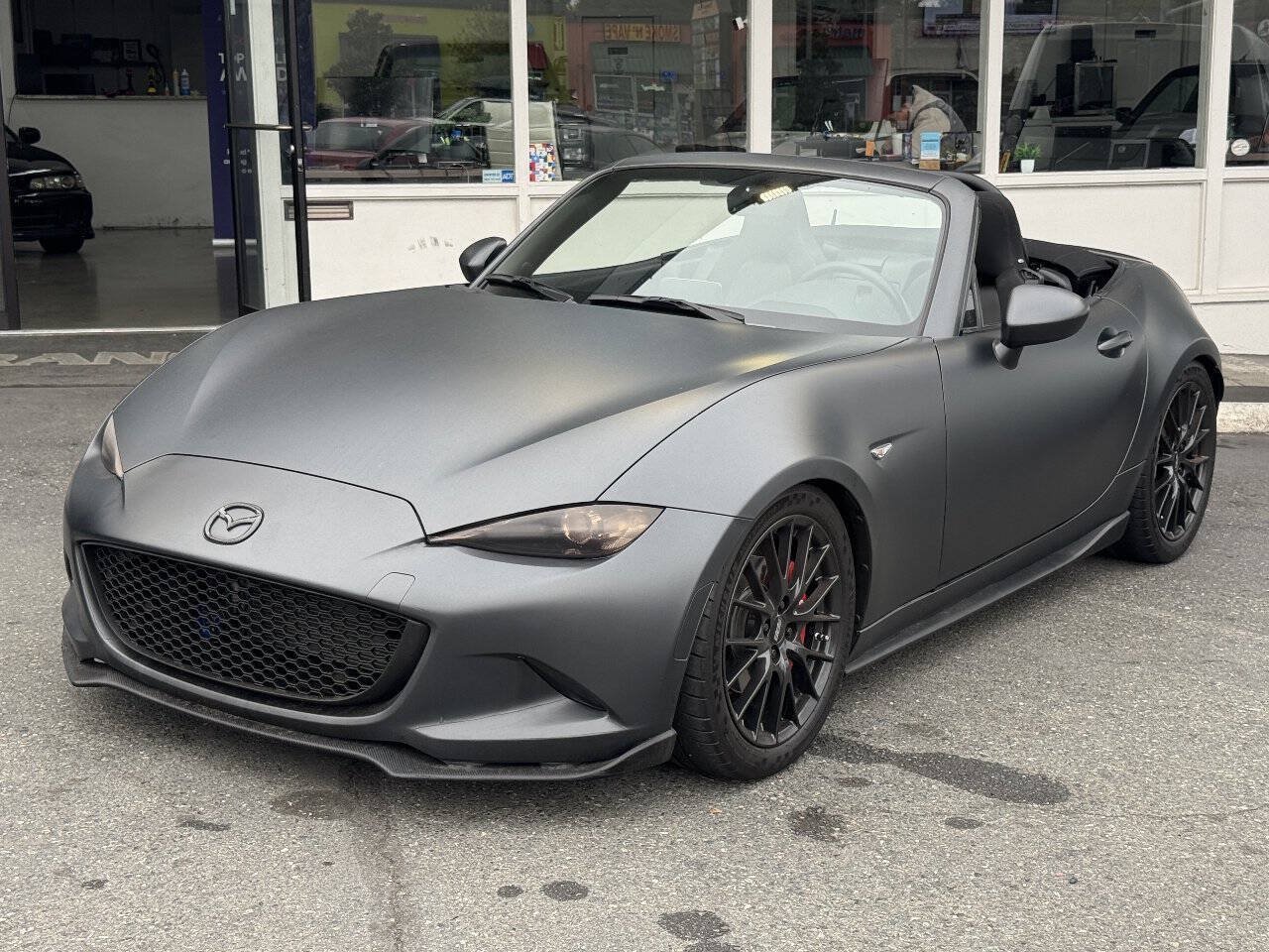 Used 2017 MAZDA MX-5 Miata Club w/ Brembo/BBS Package RWD image 35