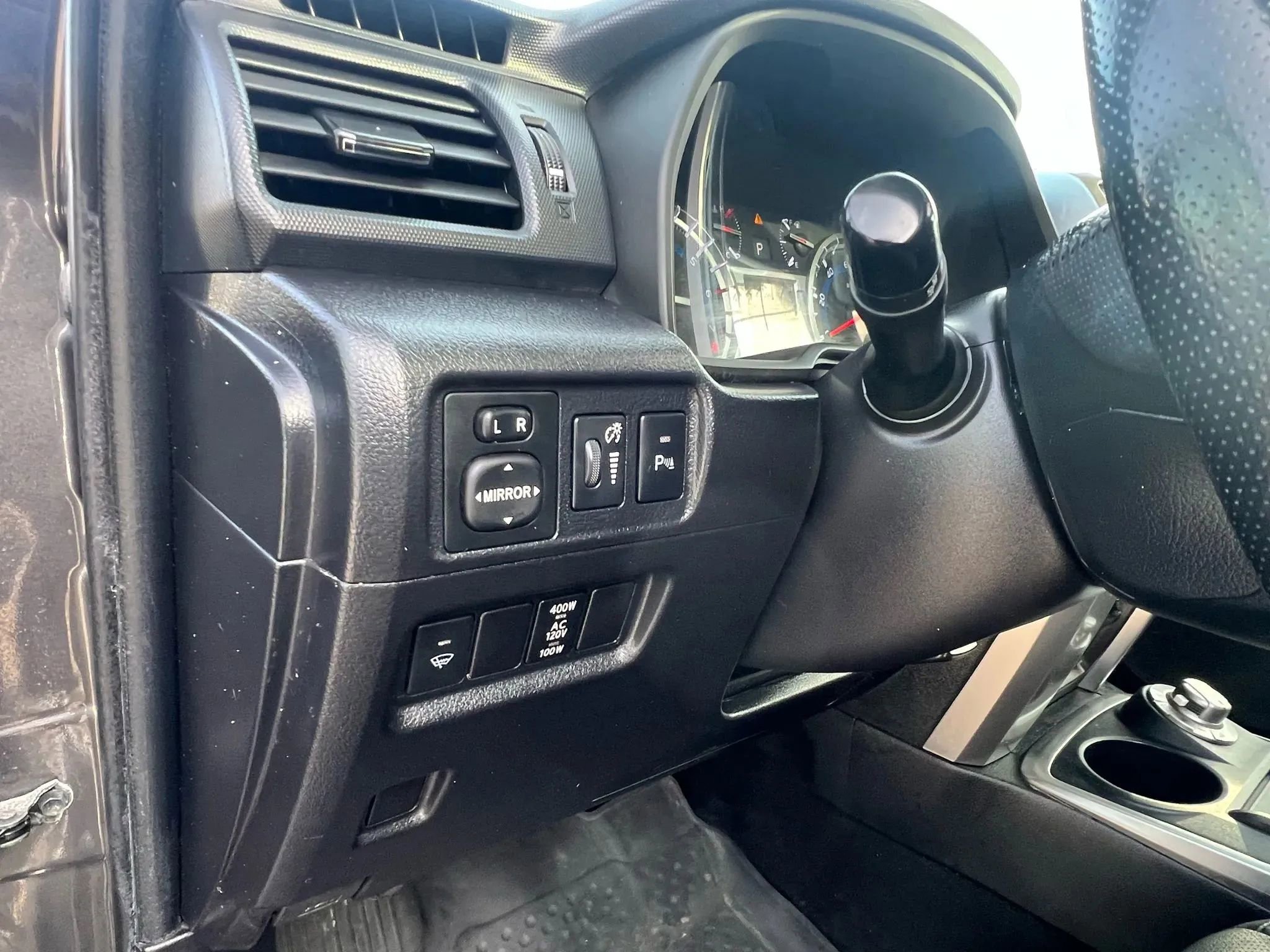 Used 2018 Toyota 4Runner Limited AWD/4WD image 27