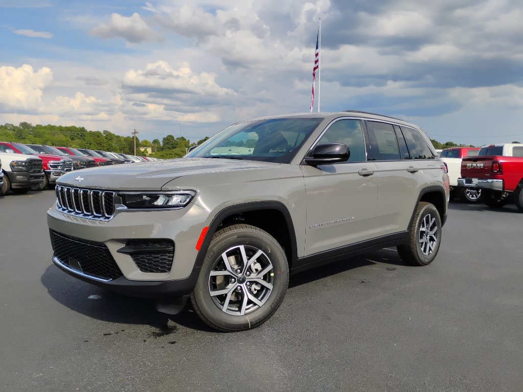 New 2027 Jeep Grand Cherokee Laredo X