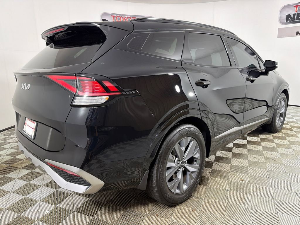 Used 2025 Kia Sportage SX image 5