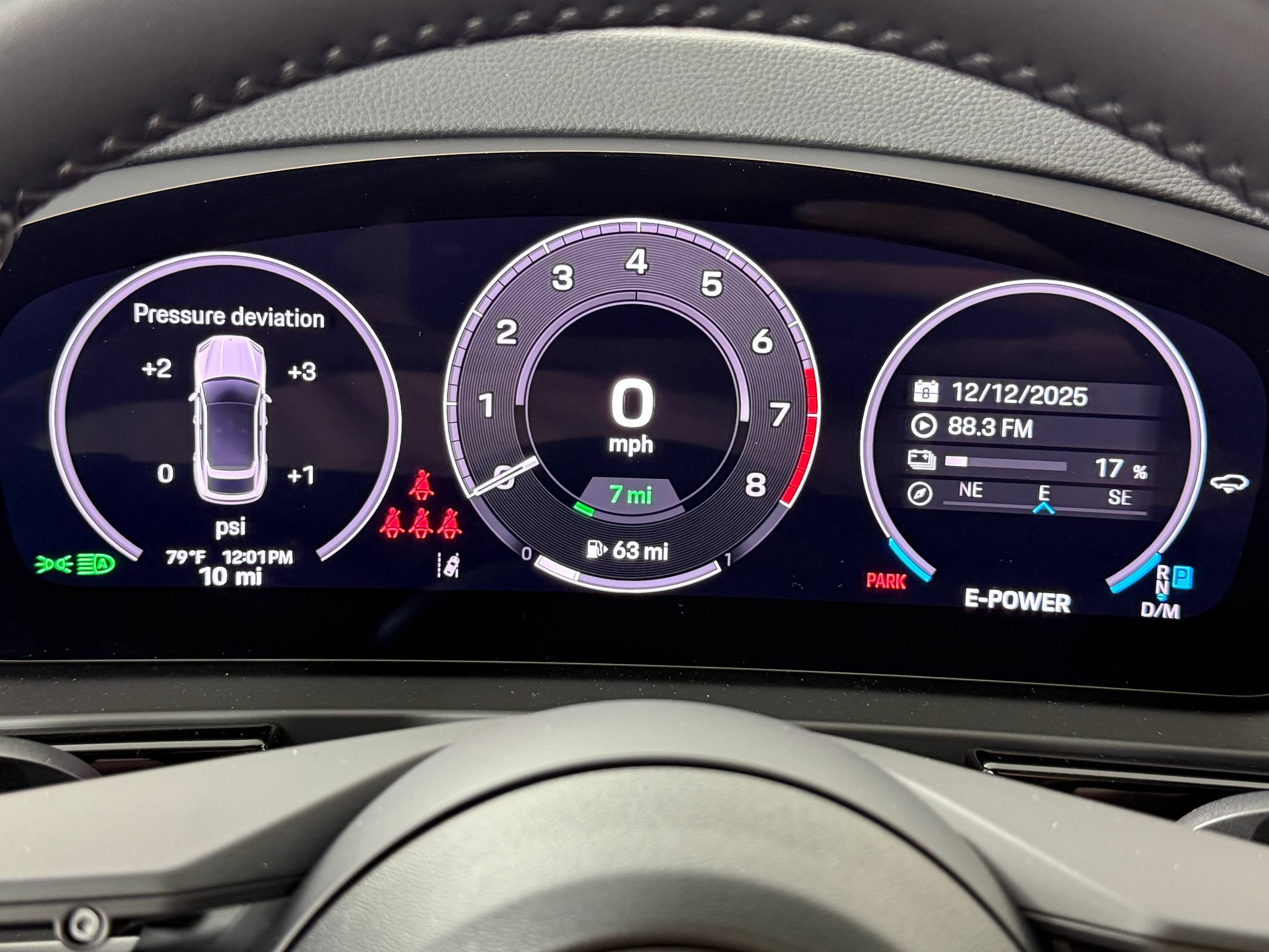 Certified 2026 Porsche Cayenne E-Hybrid Coupe AWD/4WD image 24
