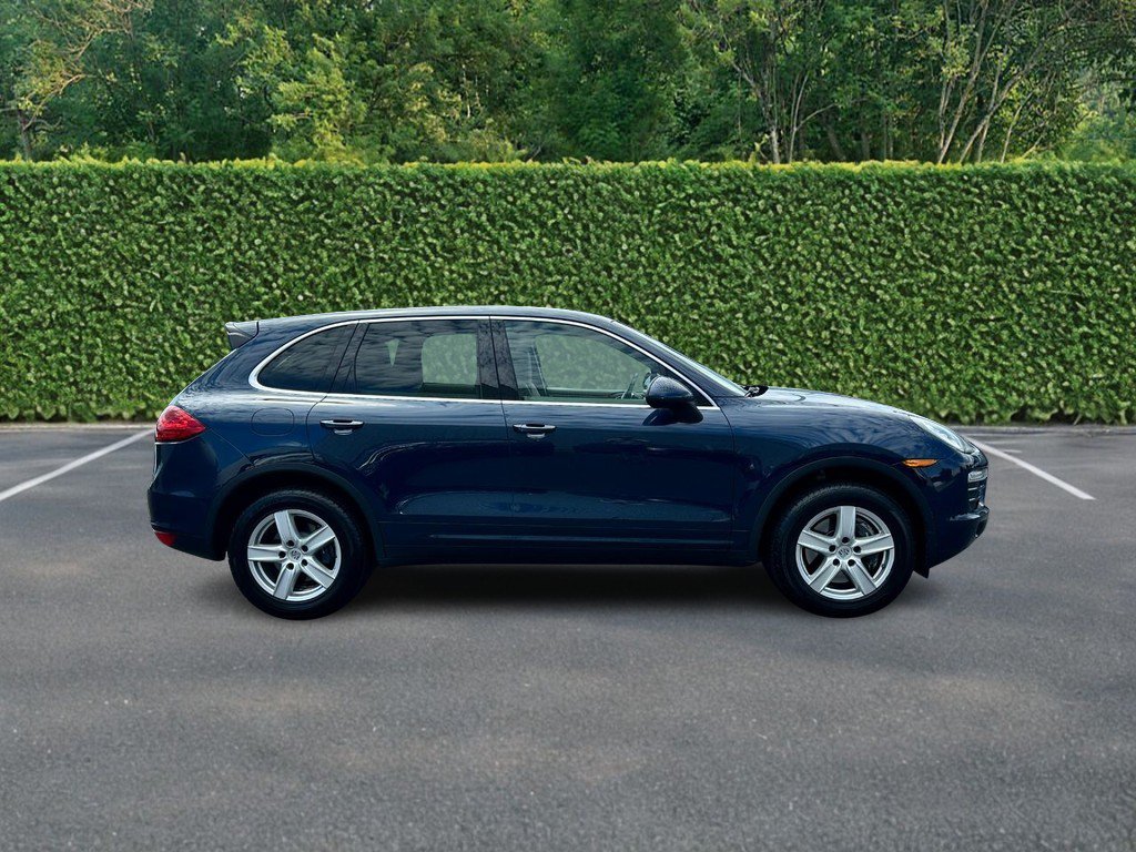 Used 2014 Porsche Cayenne AWD/4WD image 2
