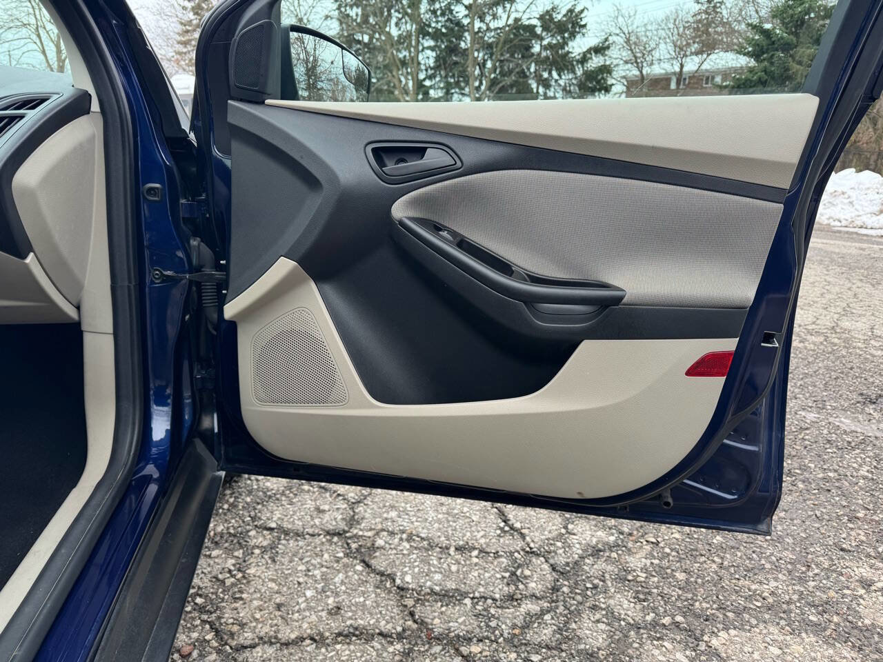 Used 2012 Ford Focus SE image 41