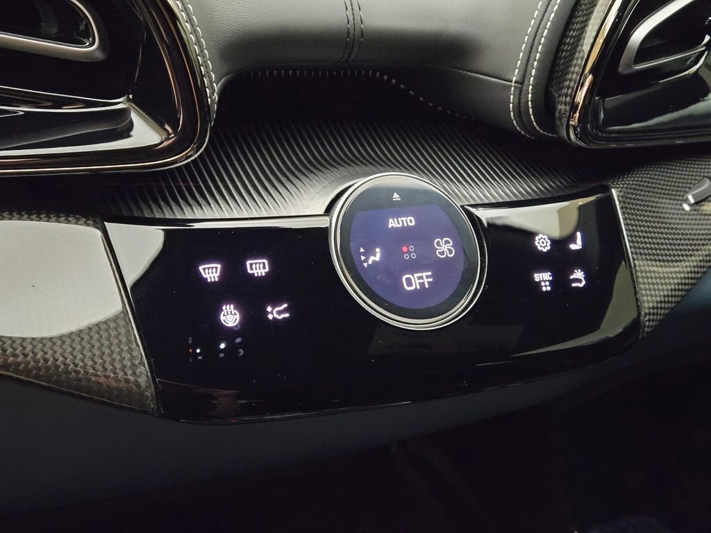 Used 2025 Ferrari Purosangue image 38