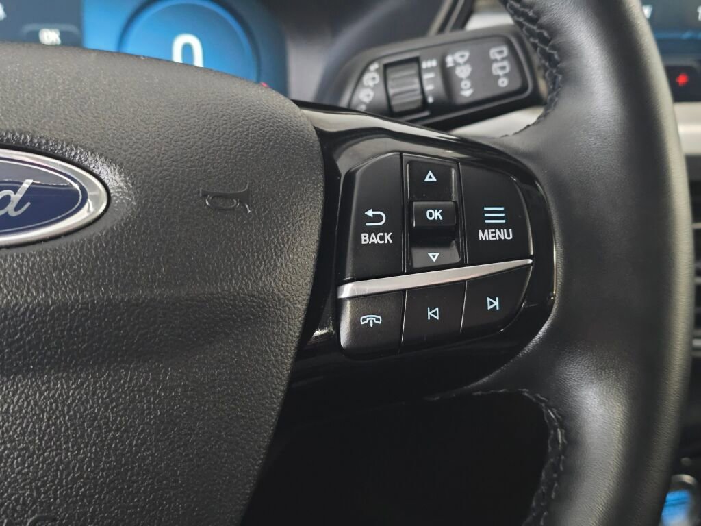 Used 2024 Ford Escape Platinum image 28