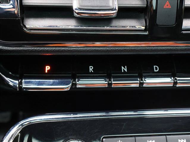Used 2018 Lincoln Navigator Select w/ Technology Package AWD/4WD image 18