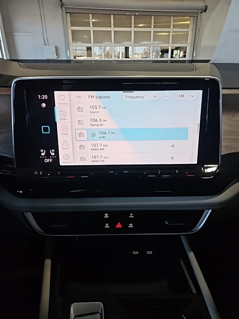 New 2026 Volkswagen Atlas SE image 32