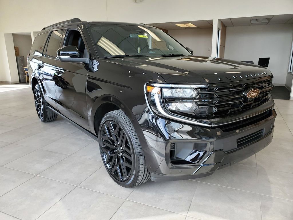 New 2026 Ford Expedition Platinum w/ Stealth Performance Package image 3