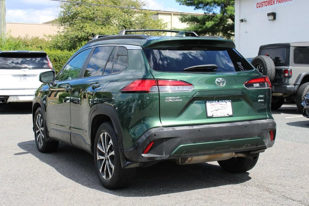 Used 2022 Toyota Corolla Cross XLE w/ Convenience Package AWD/4WD image 6