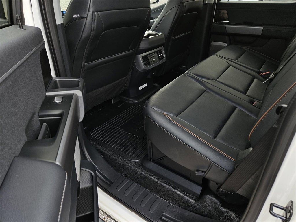 New 2026 Ford F250 Lariat w/ Black Appearance Package image 7