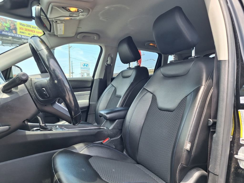 Used 2022 Jeep Compass Latitude w/ Convenience Group AWD/4WD image 21
