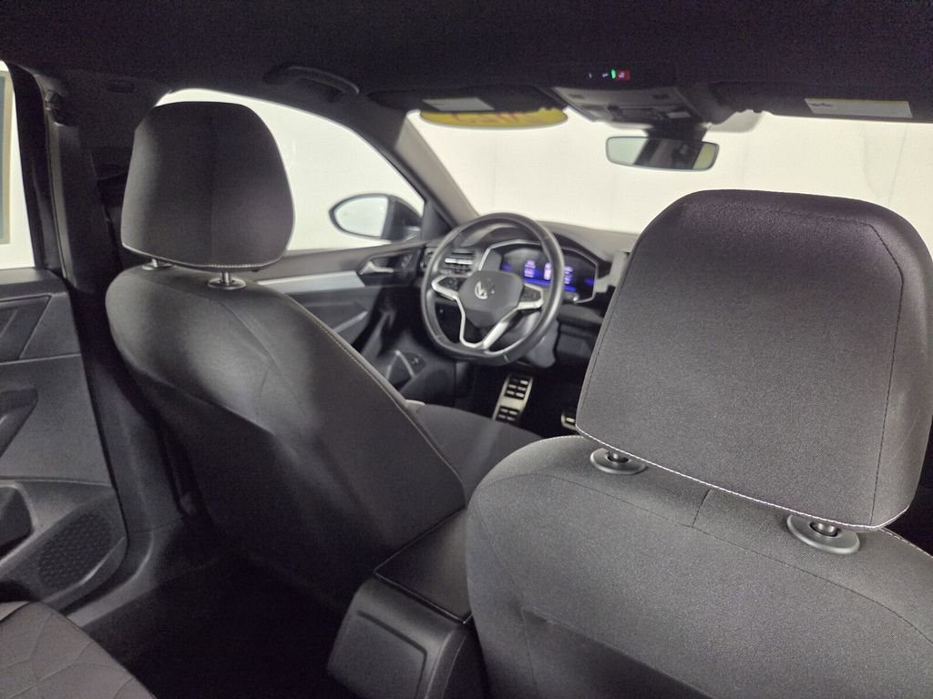 Used 2025 Volkswagen Jetta Sport FWD image 31
