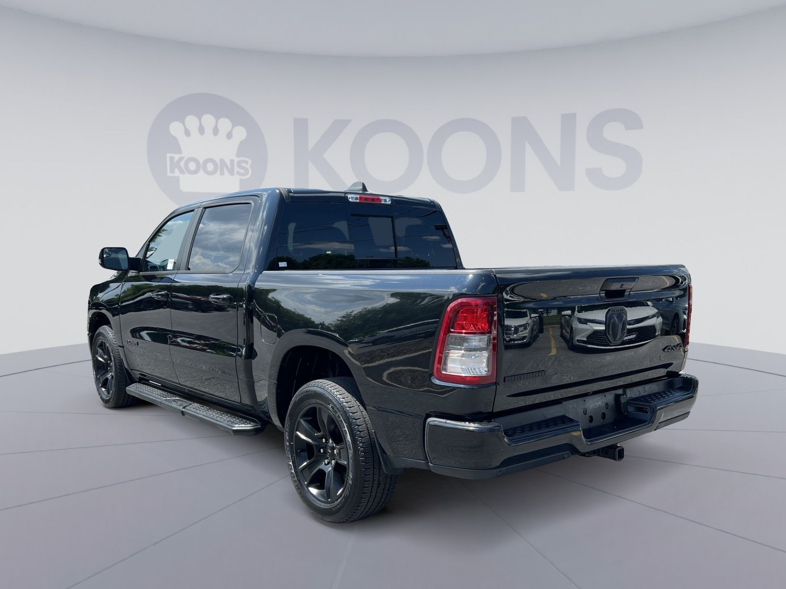 Used 2023 RAM 1500 Big Horn AWD/4WD image 4