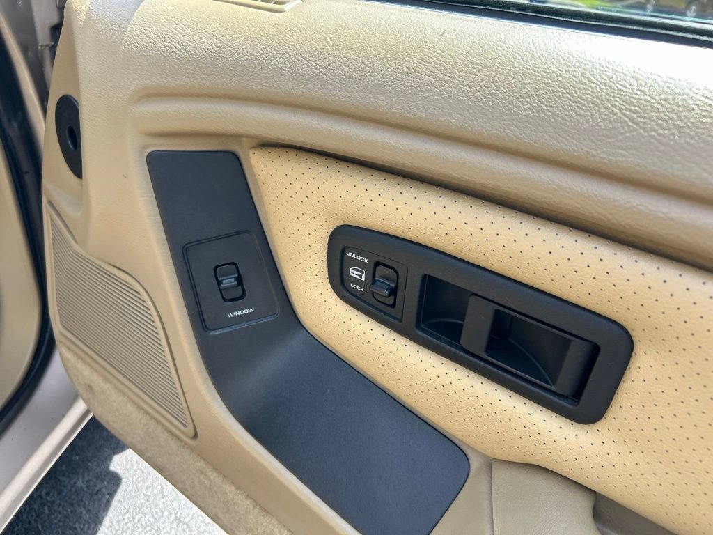 Used 1992 Chrysler LeBaron LX FWD image 22