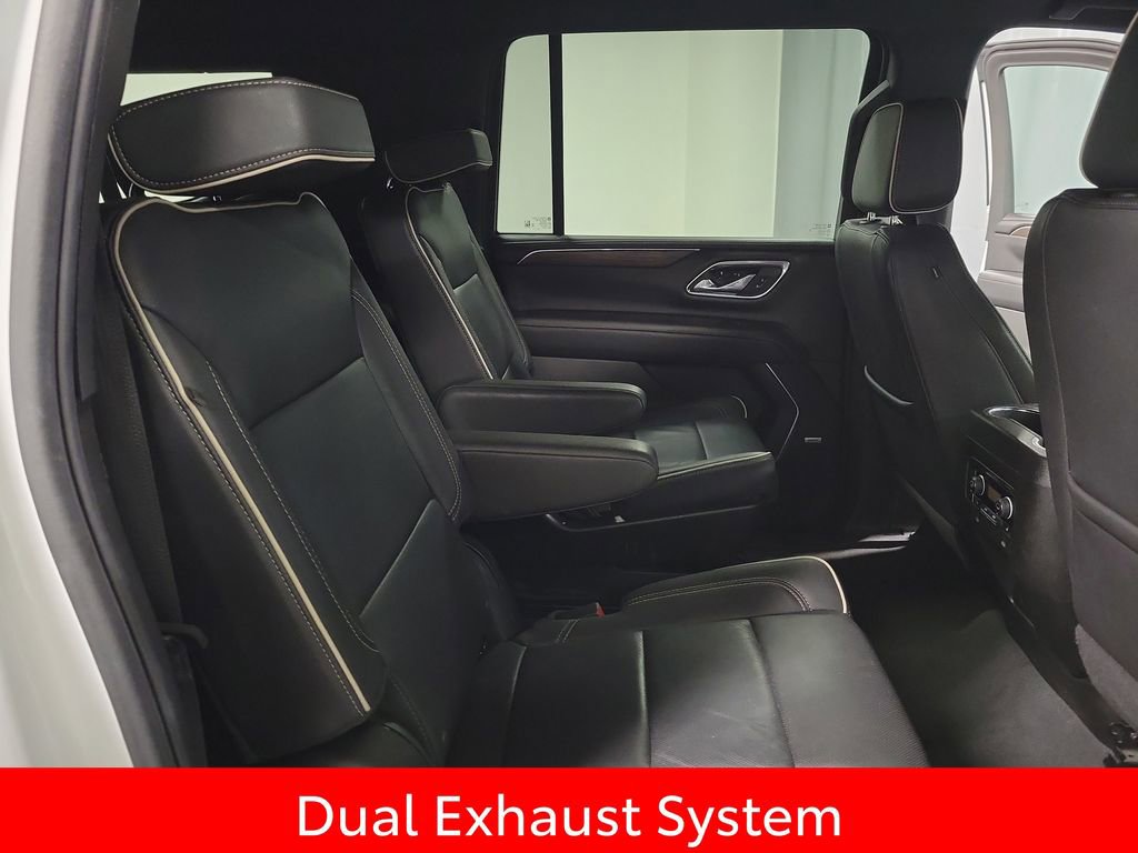 Used 2023 Chevrolet Suburban Premier image 24
