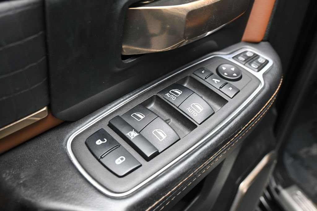 Used 2024 RAM 2500 Limited AWD/4WD image 32