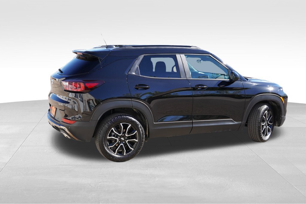 Certified 2026 Chevrolet TrailBlazer ACTIV w/ Driver Confidence Package AWD/4WD image 4