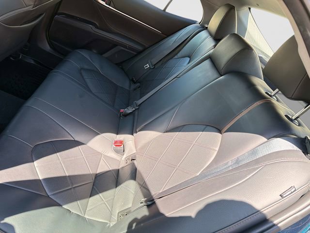 Used 2018 Toyota Camry XLE FWD image 14