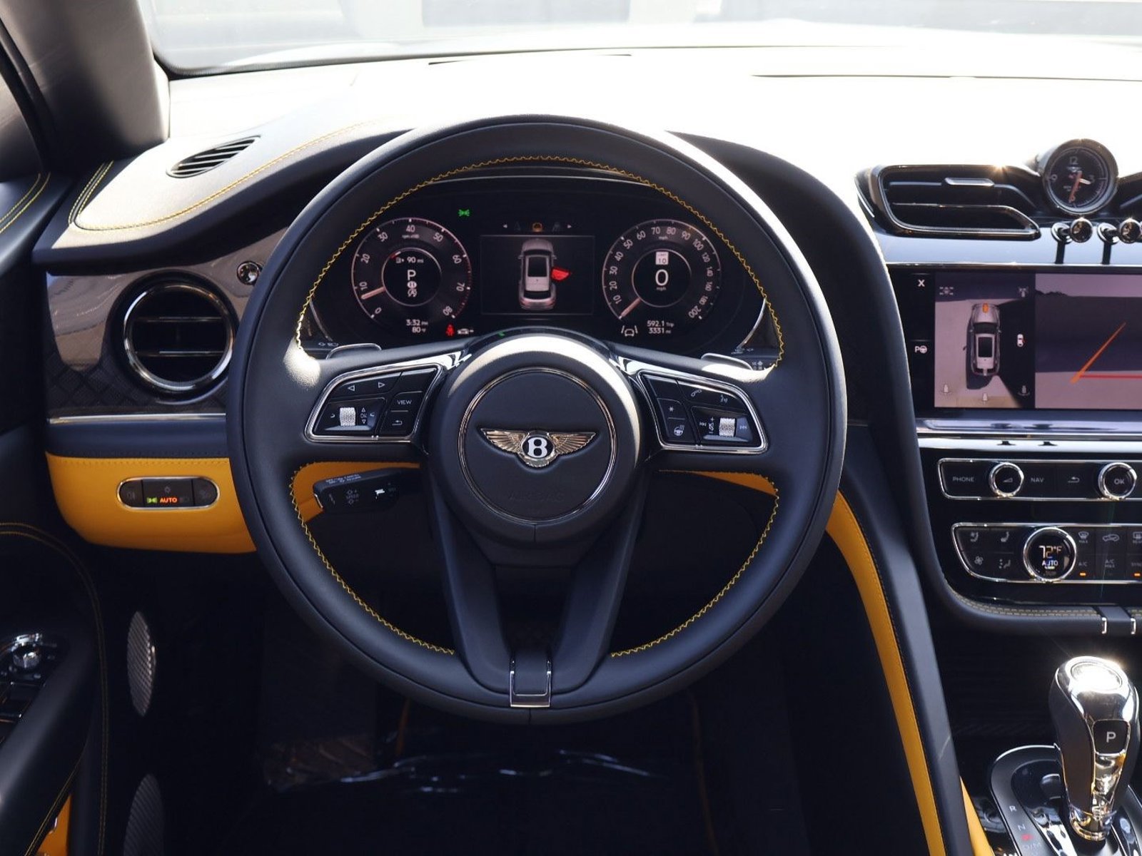 Certified 2025 Bentley Bentayga AWD/4WD image 16