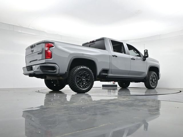 Used 2024 Chevrolet Silverado 2500 LTZ w/ LTZ Plus Package image 30