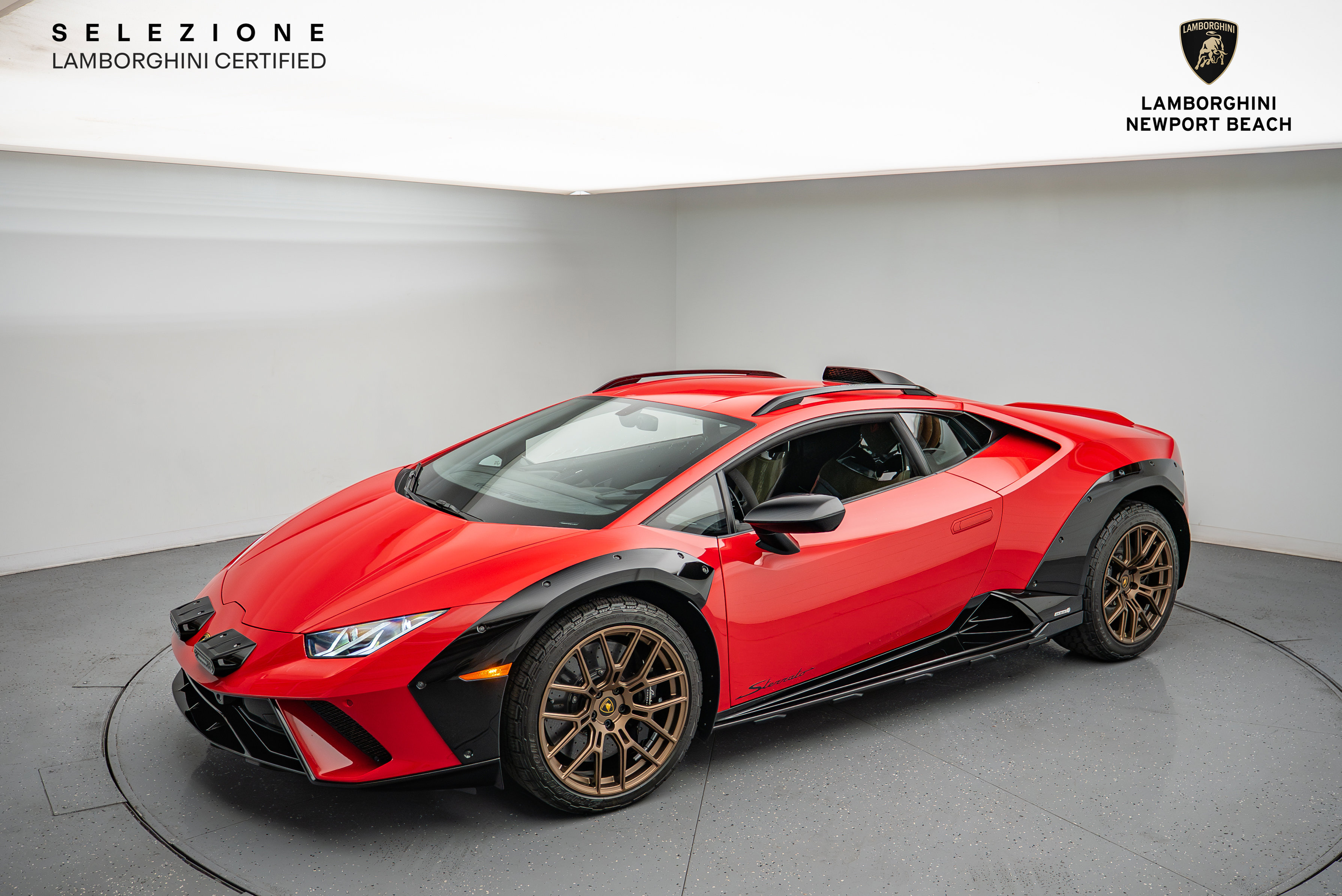 Used 2024 Lamborghini Huracan Sterrato image 15