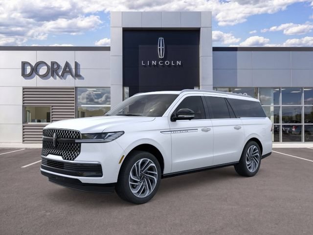 New 2025 Lincoln Navigator L Reserve AWD/4WD image 2