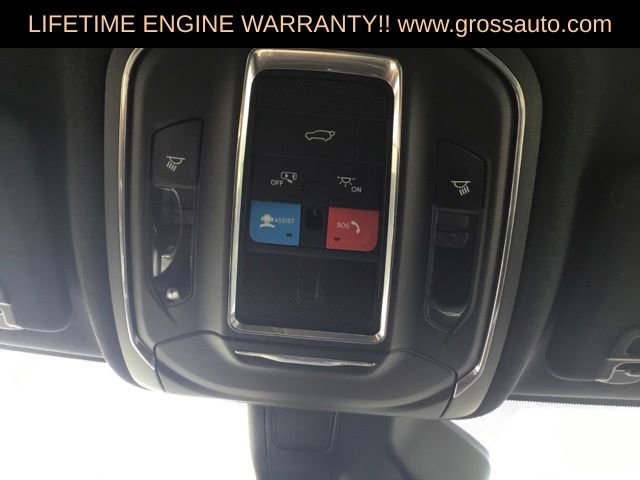 Used 2025 Jeep Grand Cherokee Altitude AWD/4WD image 32