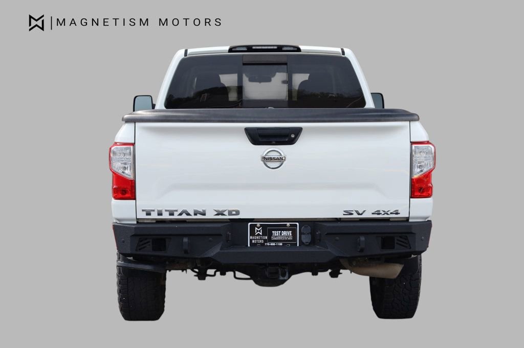 Used 2018 Nissan Titan SV image 8