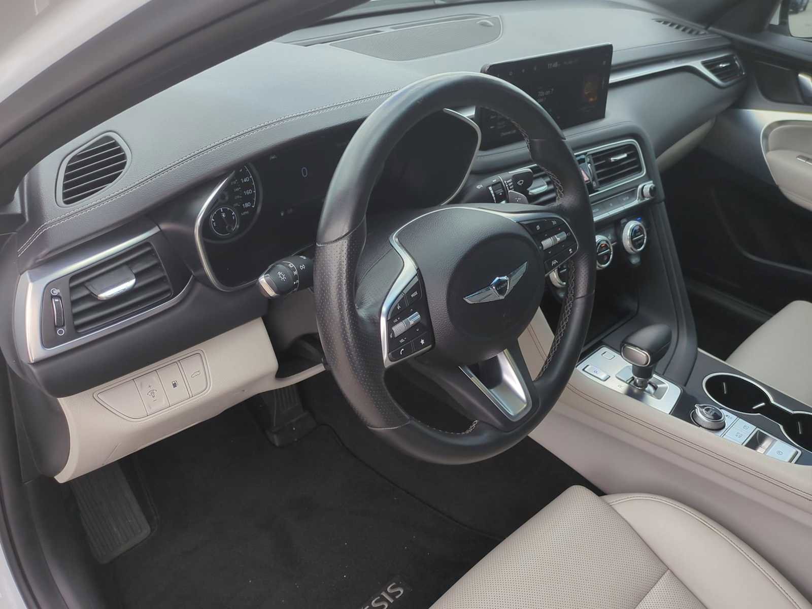 Used 2023 Genesis G70 2.0T AWD/4WD image 10